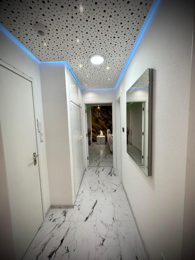 Deluxe - Apartment ' Andrei 2 ' - Neu In Нойбург ан дер Донау Екстериор снимка