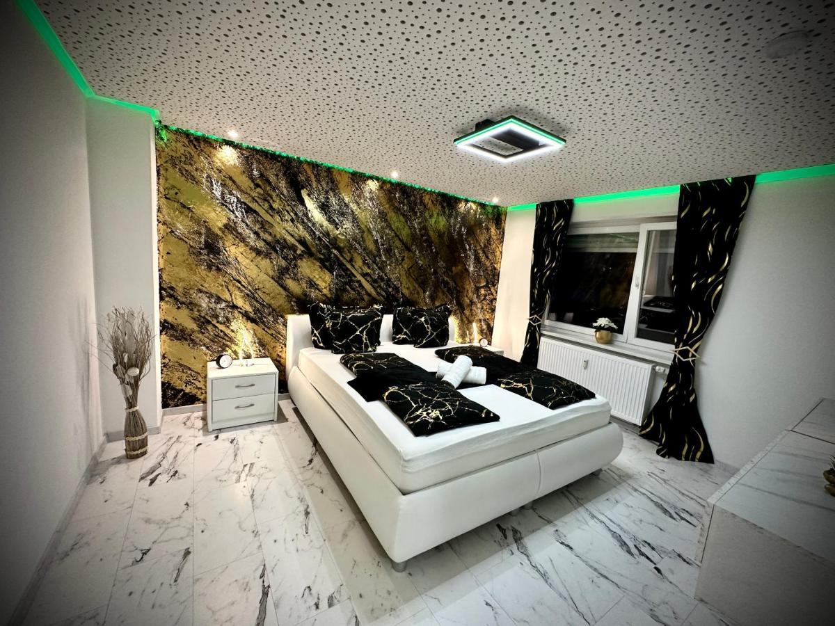 Deluxe - Apartment ' Andrei 2 ' - Neu In Нойбург ан дер Донау Екстериор снимка